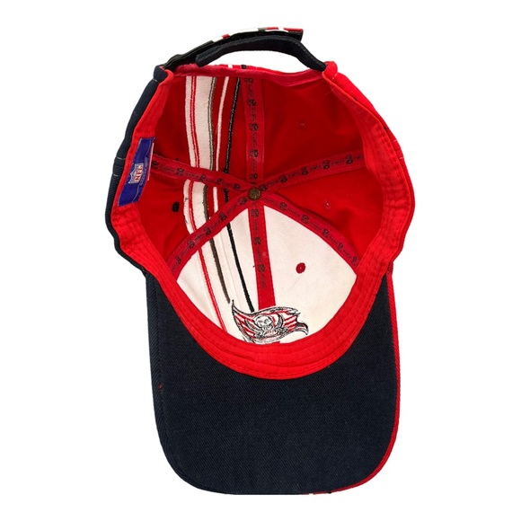 Tampa Bay Buccaneers Cap Tampa Bay NFL Reebok Embroidered Adjustable Vintage Cap - Picture 8 of 9
